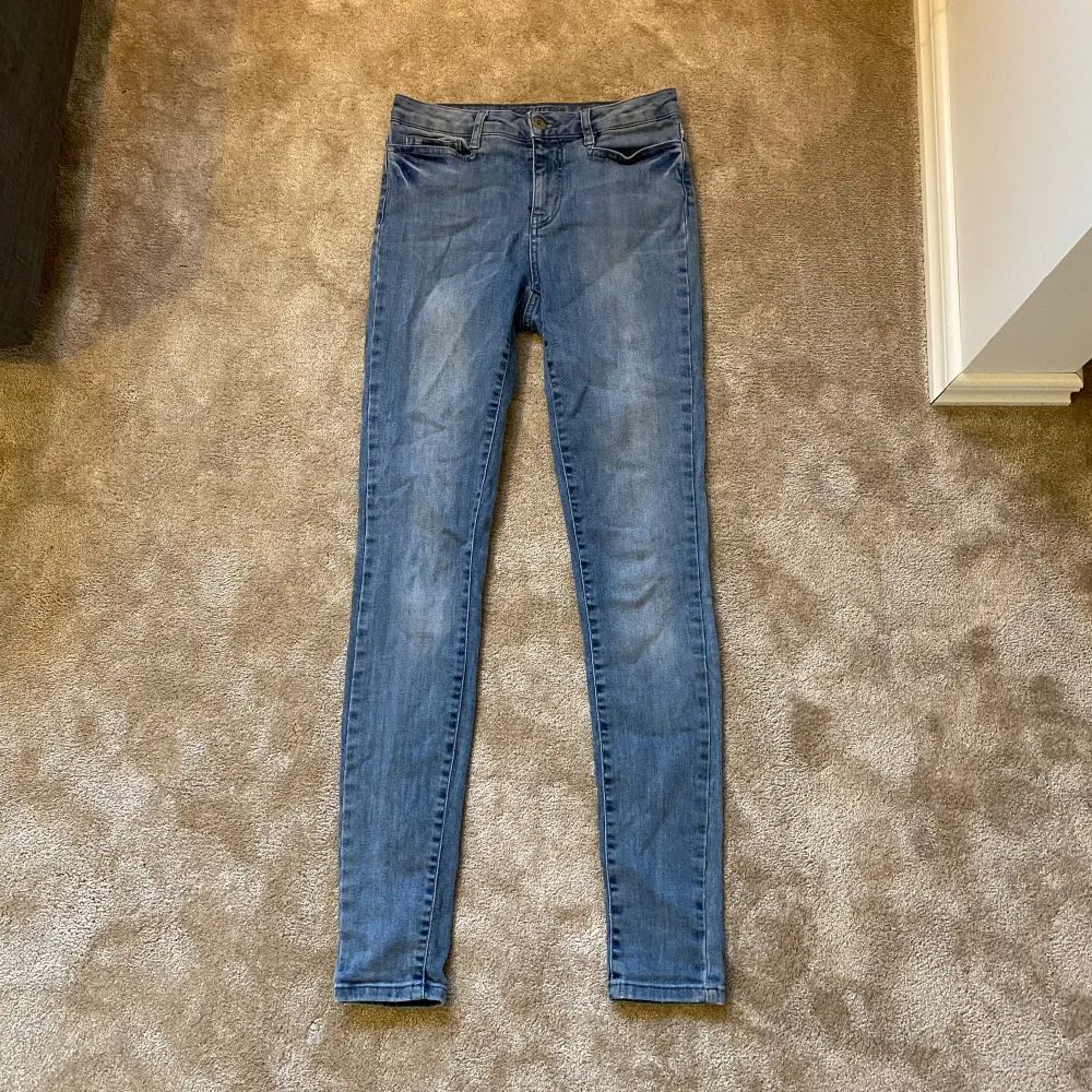 Blåa jeans, fint skick!💙🩵. Jeans & Byxor.