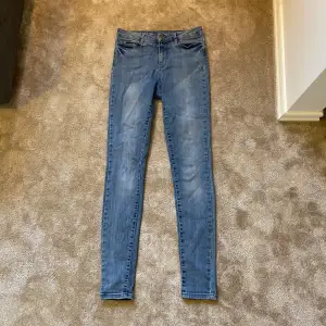 Blåa jeans, fint skick!💙🩵