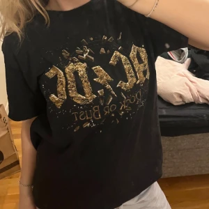 ACDC t-shirt⚡️ - Cool och najs oversized🖤🙌⚡️
