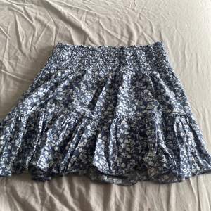 En fin kjol som är från lager157 storlek S har använd ett par gånger 