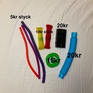 fidget toys  - priser finns i bilden🫶 dma för att köpa💗