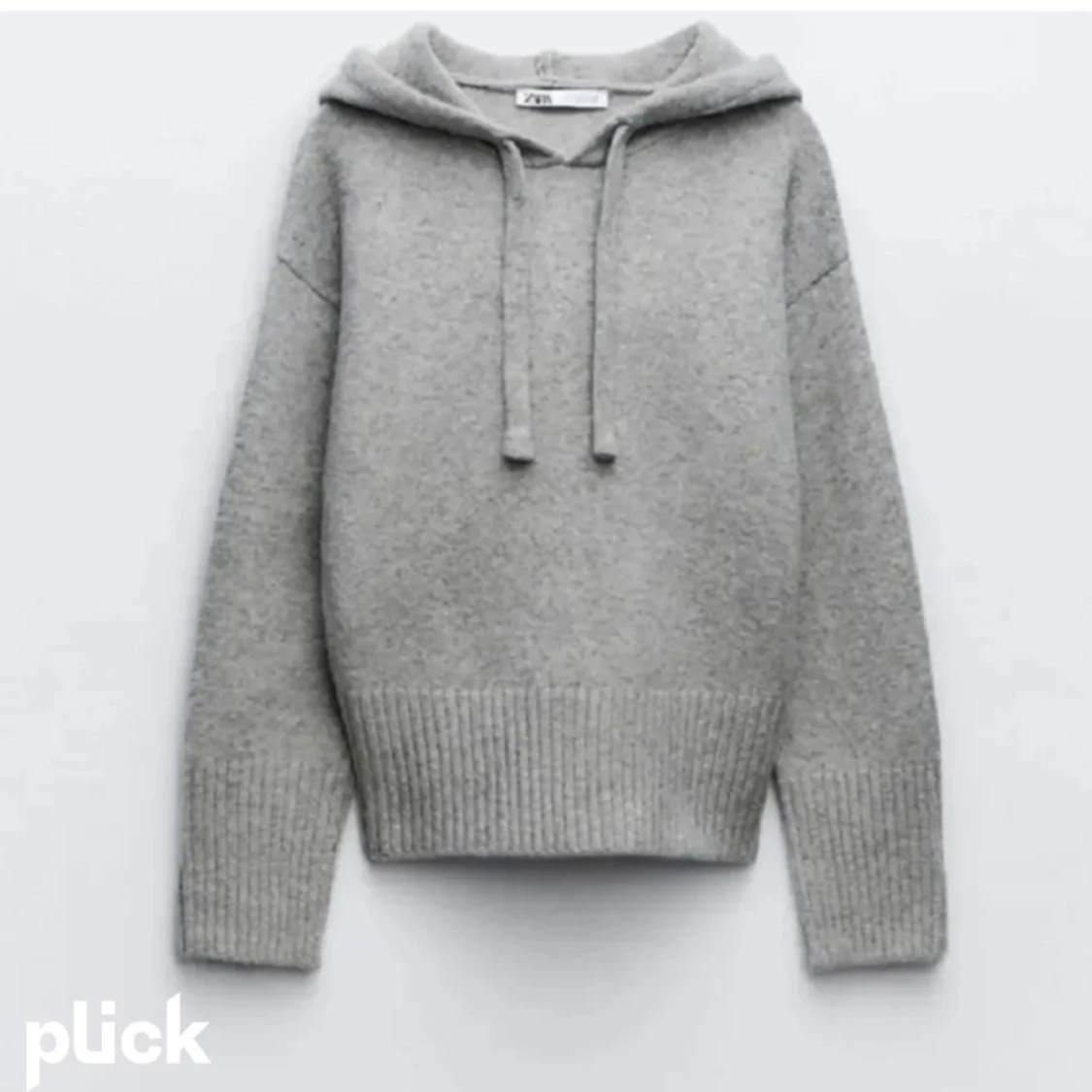 Stickad hoddie