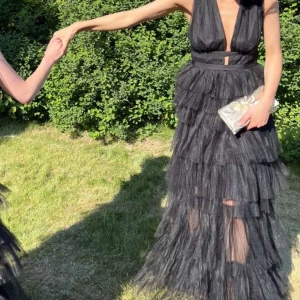 True decadence klänning - True Decadence maxiklänning i tyll, endast använd vid ett tillfälle. Frakt tillkommer 118 kr!🫶🏻