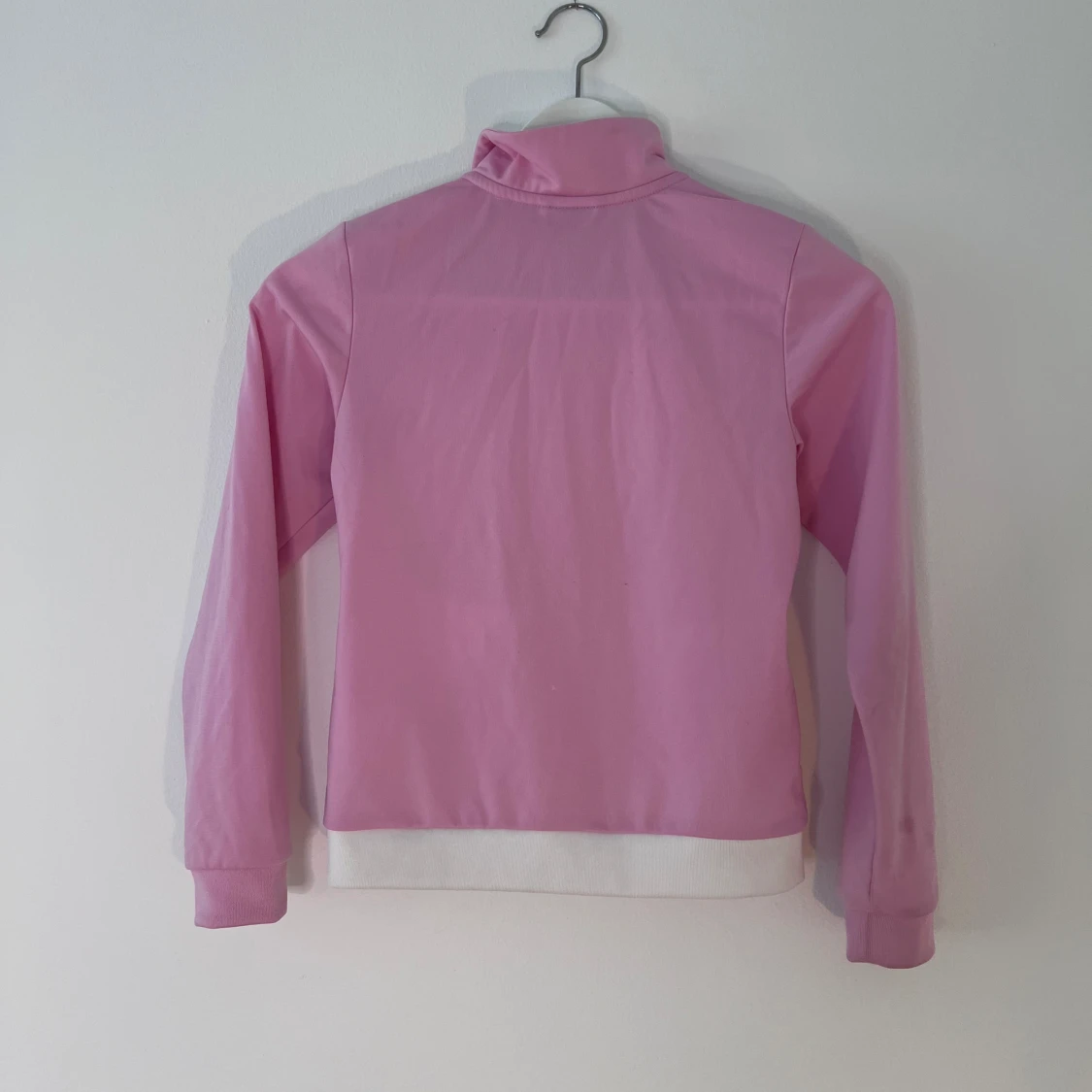 Rosa/vit sport flis från puma storlek 140 unisex - 90