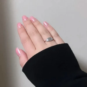 Äkta silver ring 😍 - Super fint! 🤩🤩🤩Säljs så jag inte använder silver tyvärr 😩