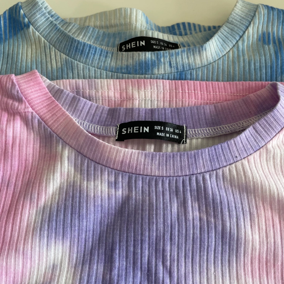 Ribbad t-shirt från Shein