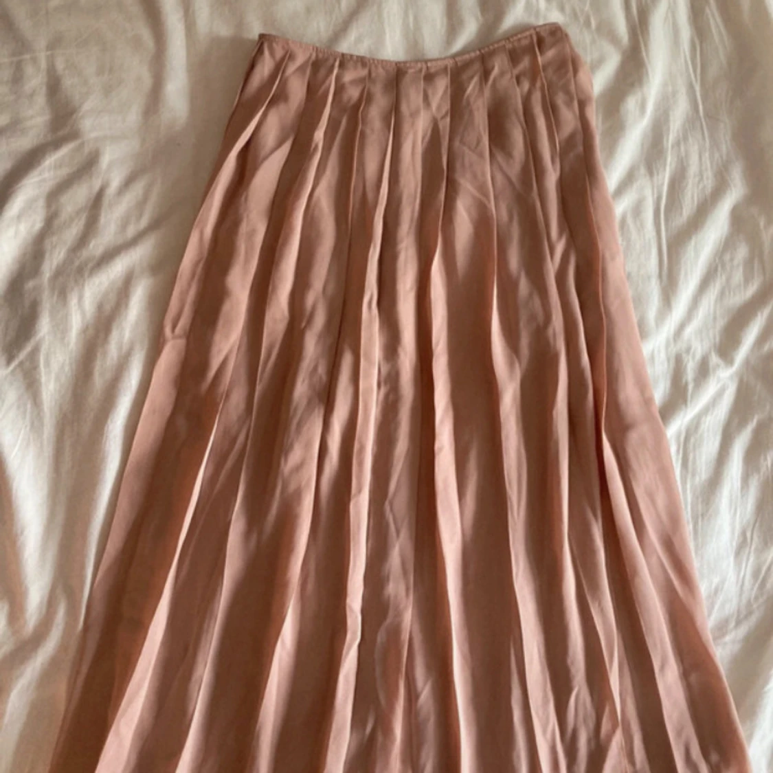 plisserad maxi / midi kjol