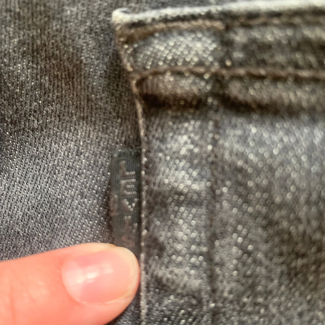 Gråa Levis jeans  - 92