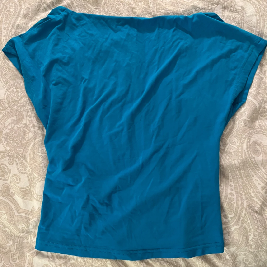 Blå topp m djup rygg🦋