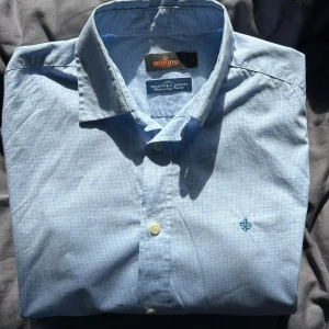 Morris Skjorta - Morris skjorta i utmärkt skick. Mitt pris 299, hör av er vid fundering!😁