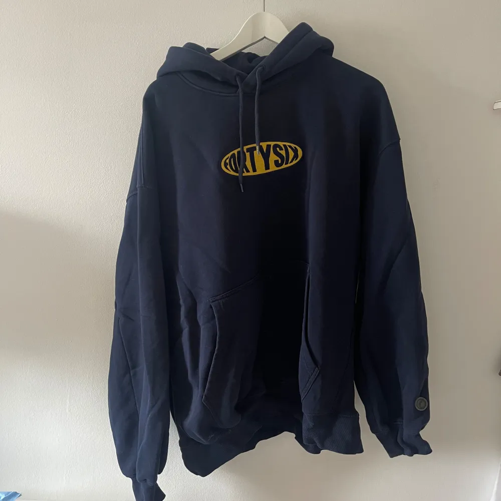 Hoodie från Junkyard. Mycket sparsamt använd. . Hoodies.