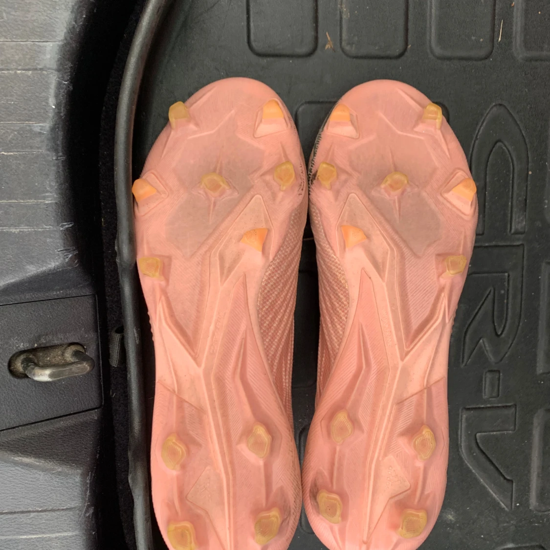 Adidas fotbollsskor  - 92