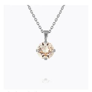 Caroline Svedbom halsband  - En superfint halsband från Caroline Swedbom som ändade är använt ett fåtal gånger. Är u silver och kristallen är i färgen silk💕✨