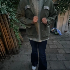 Jeans jacka - Grön jeansjacka. Sparsamt använd. 