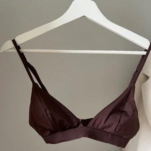 Koppar Bikini topp  - Bikini topp som är bronzaktig färg. 