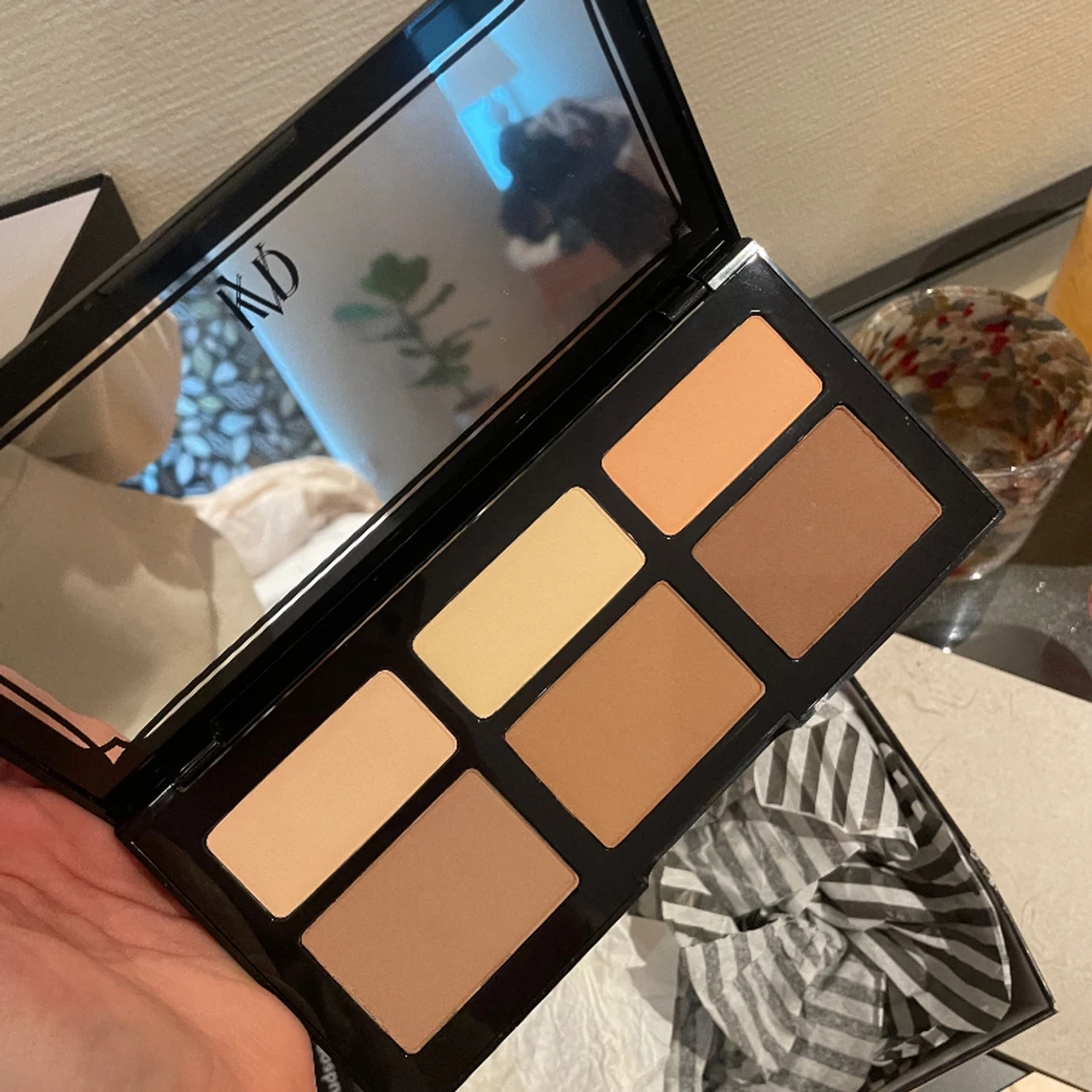 Kat Von D Contour palett - 90