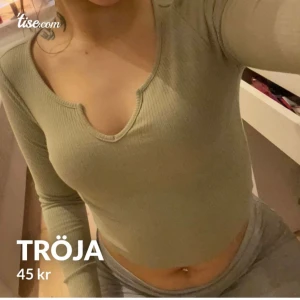 Grön tröja - Tröja
