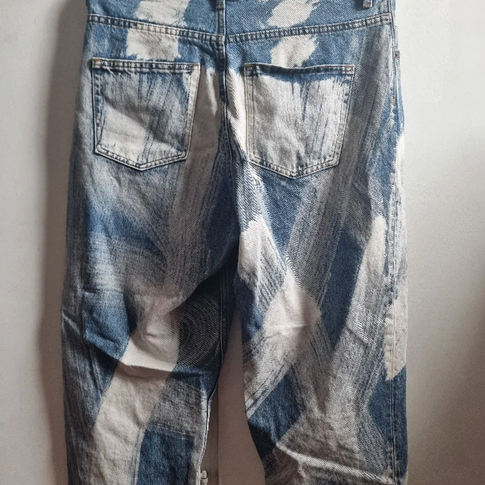 Jätte gulliga unisex jeans. Storlek L . Jeans & Byxor.