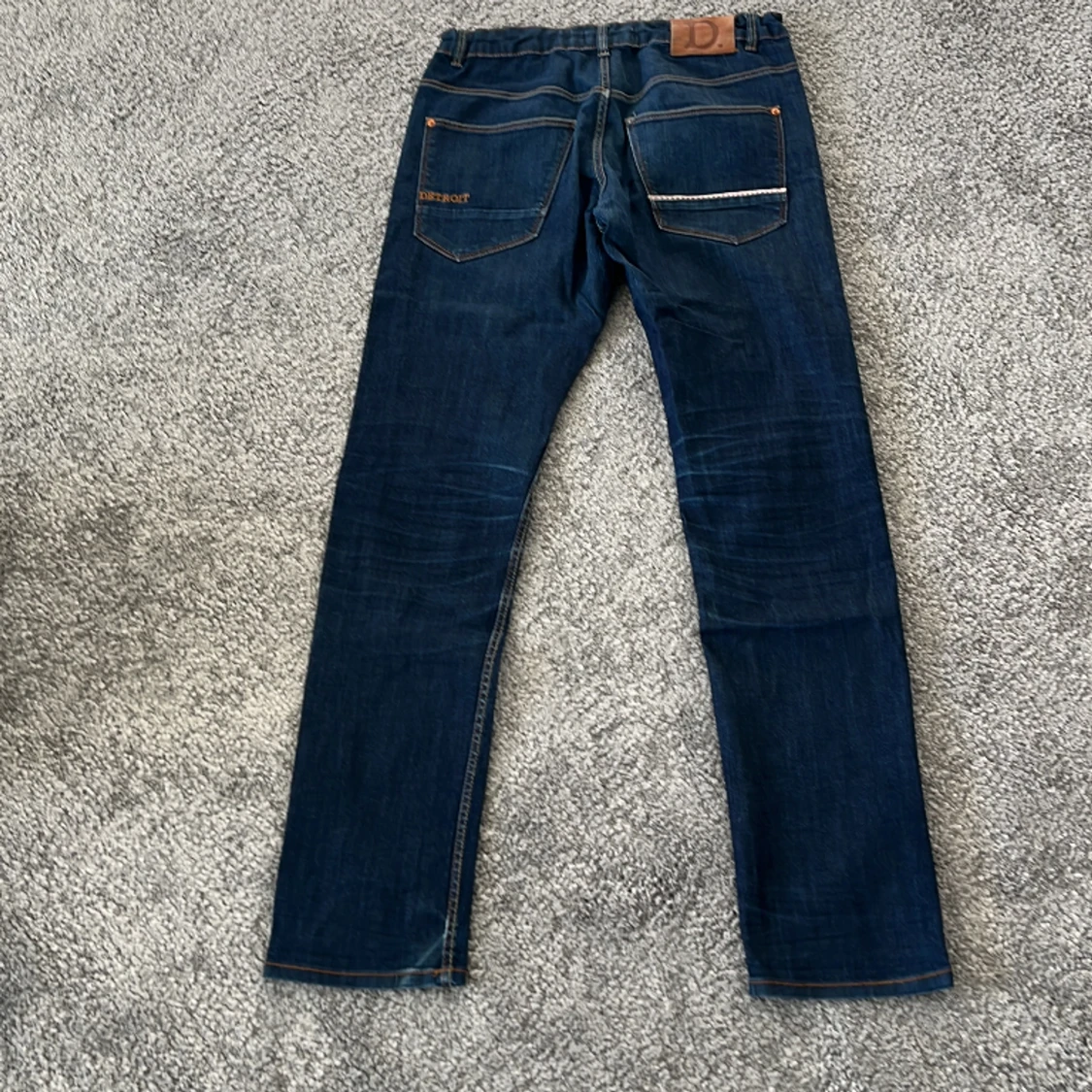 Mörkblå jeans - 90