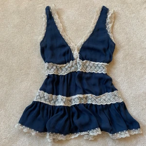 sommartopp💗 - sommartopp men så fina detaljer💕skriv för fråger! pris är diskuterbart 💖