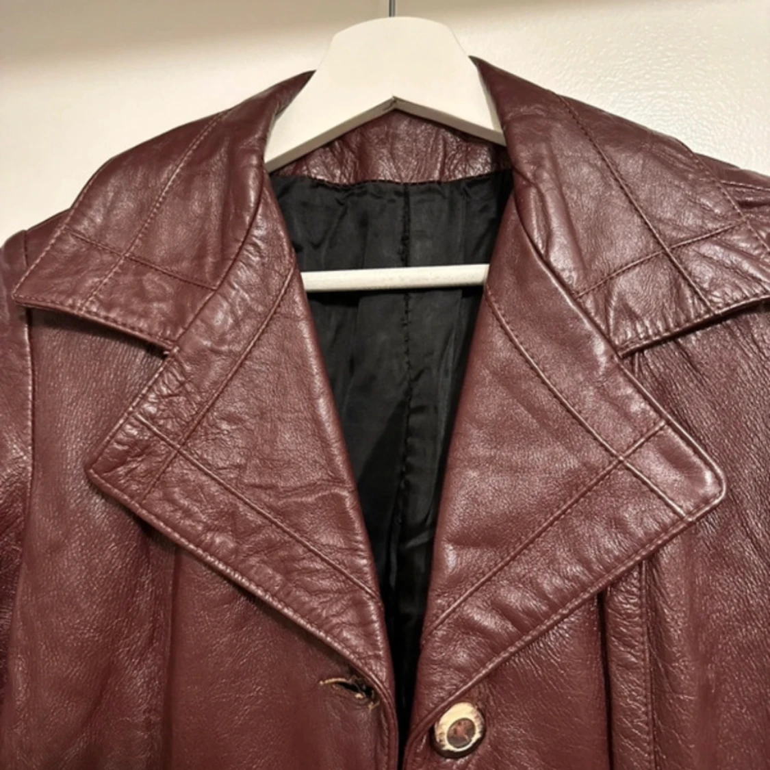 Vinröd läderjacka - 90