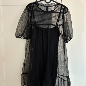 Svart klänning  - Strl m