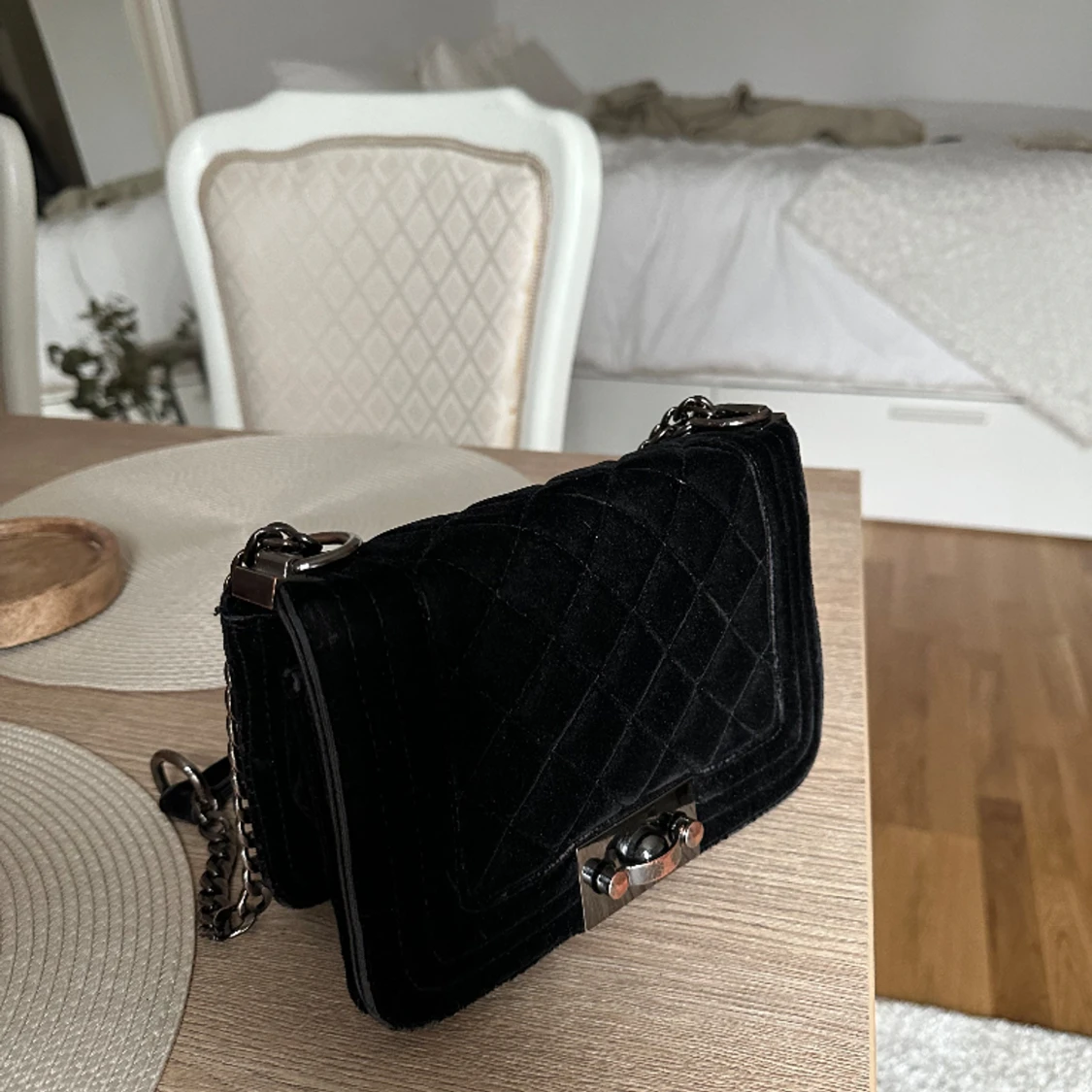 Svart handväska