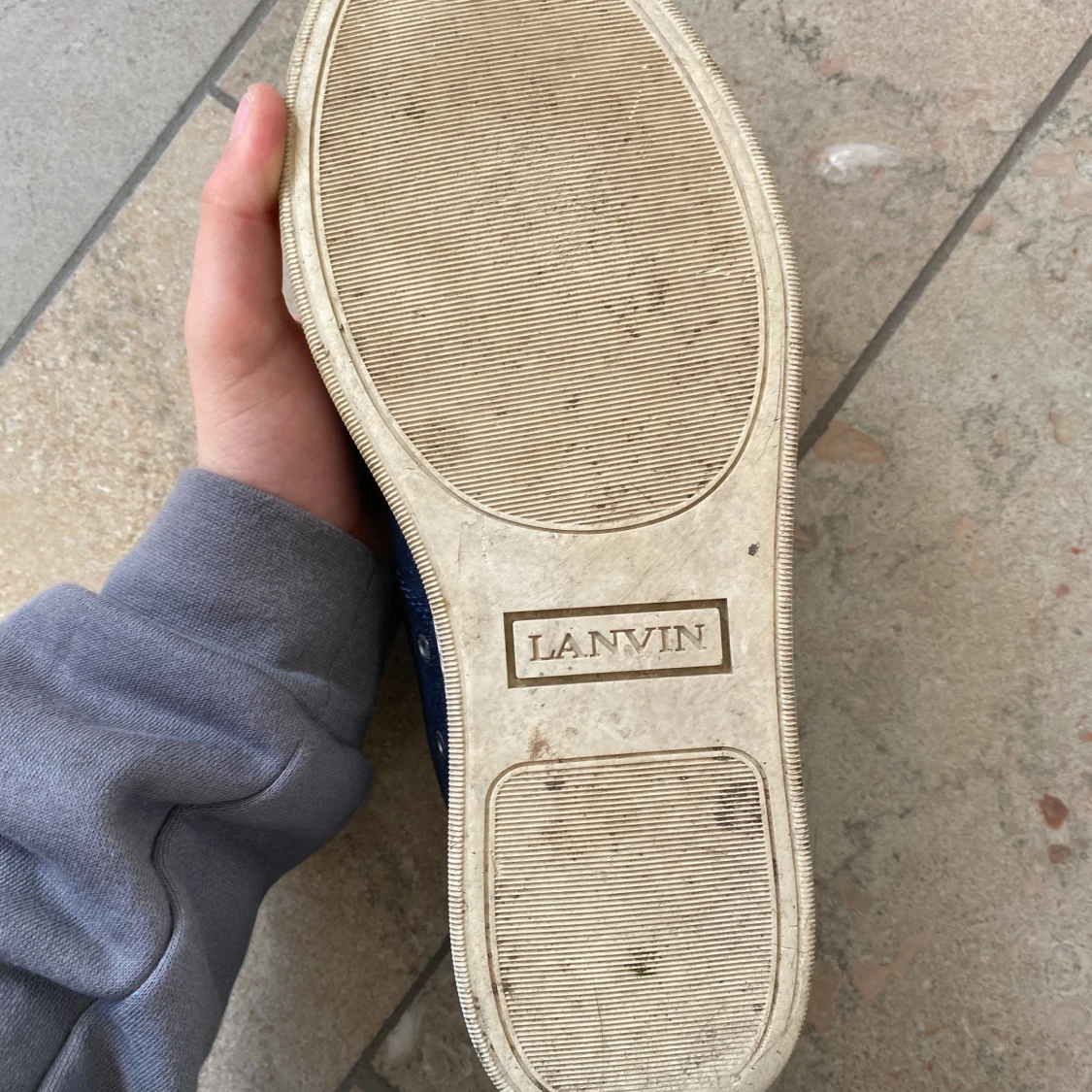 Lanvins  - 91