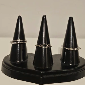 5 st ringar  - 5 st ringar aldrig använda 