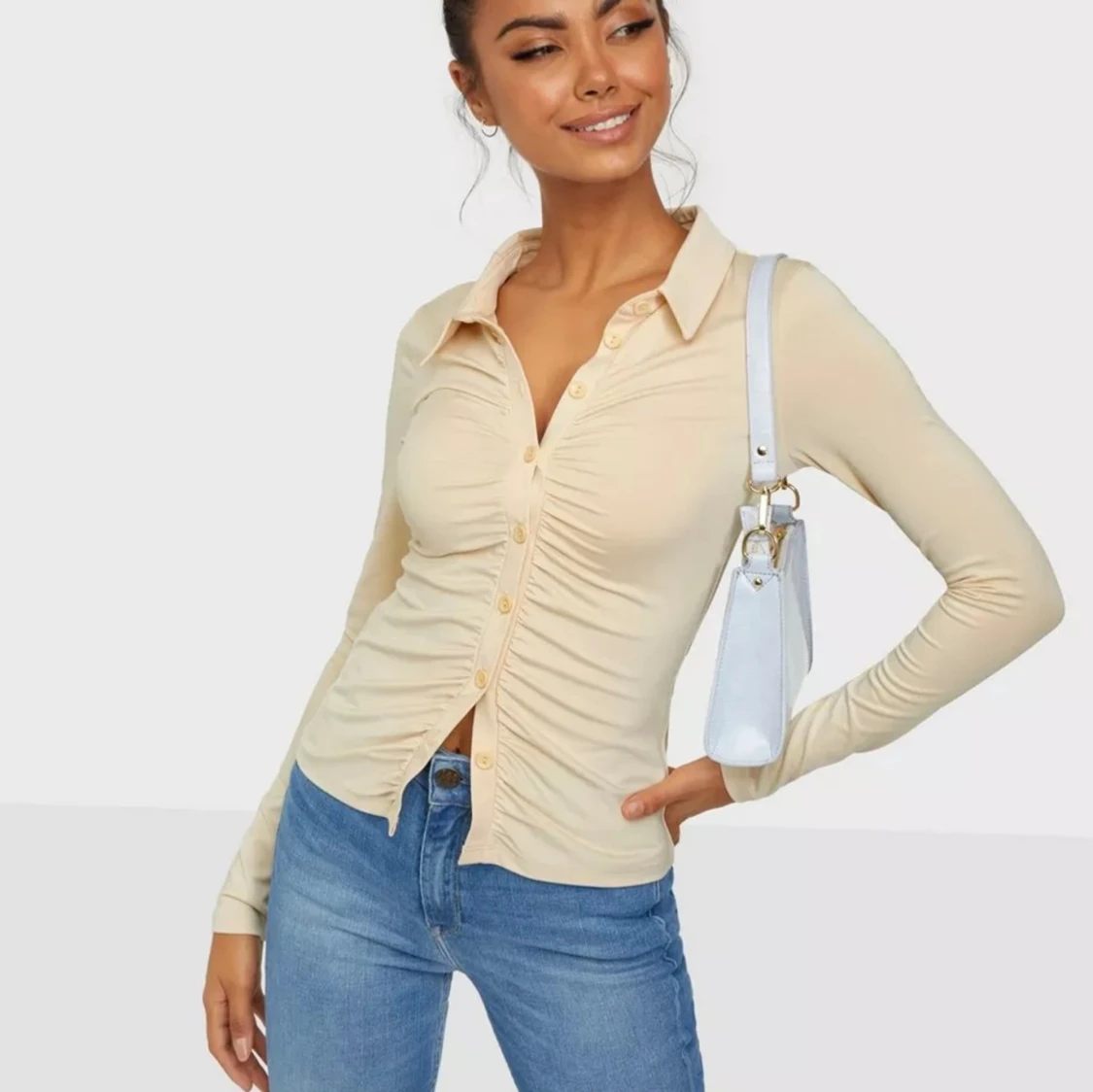 Skjorta/topp med knappar - 90