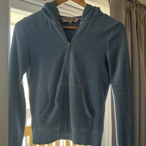 Juicy couture tröja - Den är i bra skick. 