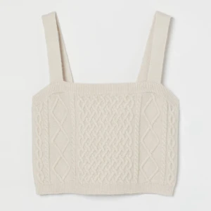 Linne - Säljer ett oanvänt linne från H&M (endast testad)💓 ord pris 199kr och är helt slutsåld på H&M💓 kom privat för fler bilder eller om du har några frågor💓