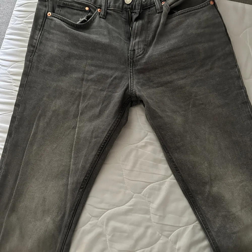 HM jeans . Jeans & Byxor.