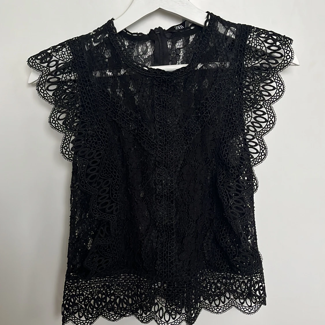 Söt seetrough tröja från Zara  - 90