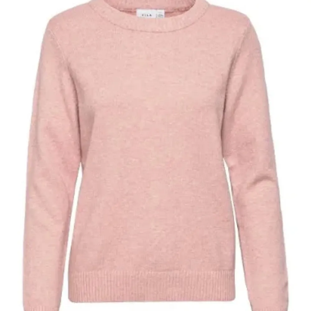 En super fin rosa stickad tröja ifrån vila🫶🏻 använd runt 2 gånger💞. Stickat.