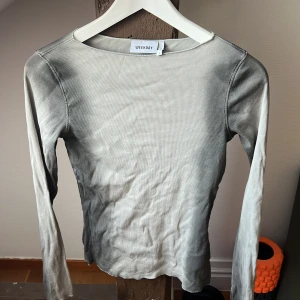 Weekday tröja - Fin långärmad tröja från weekday i strl S. Sparsamt använd💗