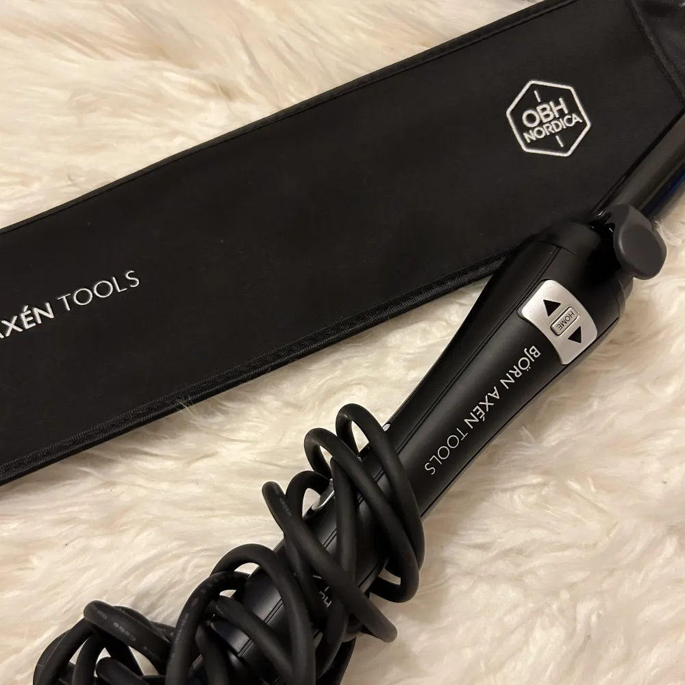 OBH nordic curling iron, automatisk! Endast testat den och säljer pga använder inte! Funkar som ny🌸  Ordinarie pris: 900-1300k. Accessoarer.