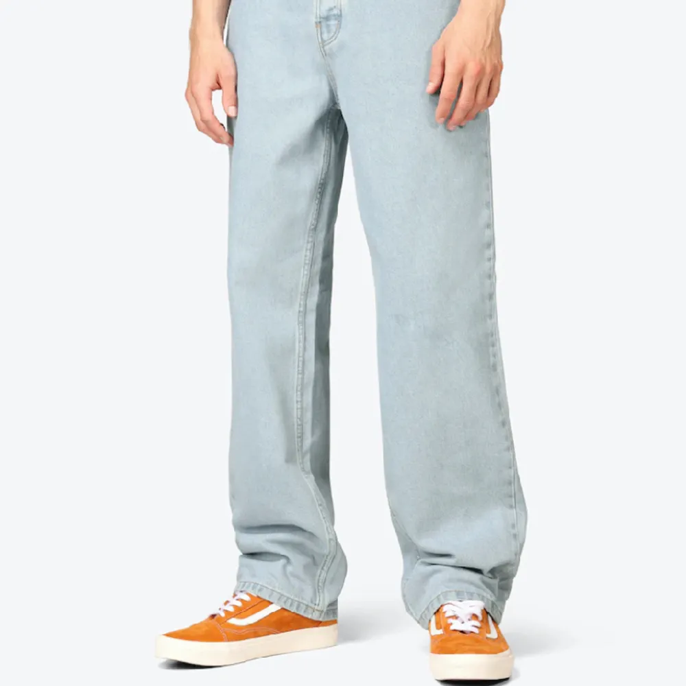 Pris kan diskuteras.  W30 L30. Nya dickies jeans köpta på Carlings hemsida. Oanvända, säljer pga fel storlek. Skriv vid frågor eller för fler bilder.. Jeans & Byxor.