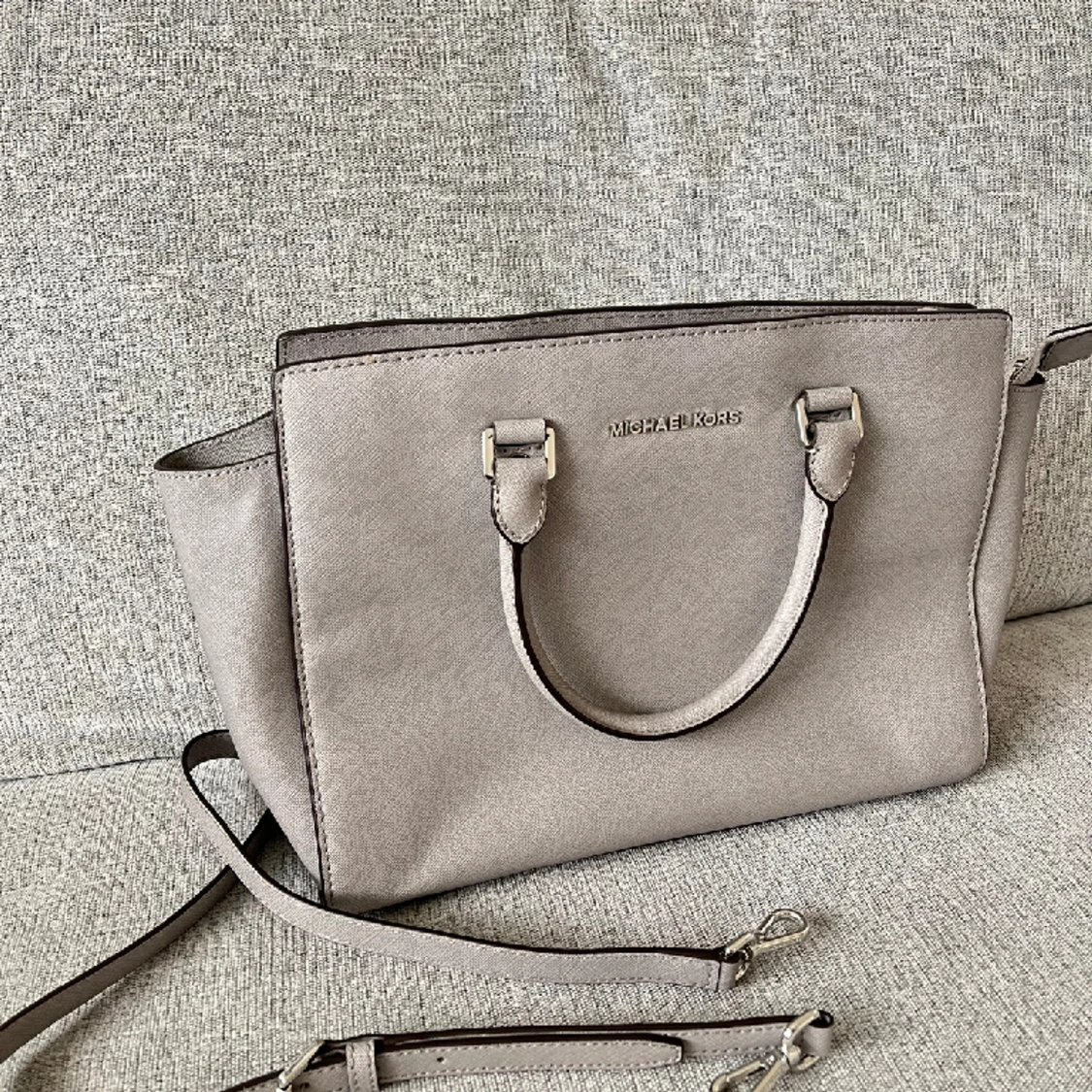 Michael Kors väsk - 90