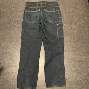Fristads cargoJeans  - Säljer då de har blivit för små :) Köpare står för frakt då jeansen bara kostar en 100lapp 💕