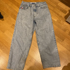 Polar Big Boys - Säljer dessa feta orginal Polar Big Boys! Säljer då jag bytt stil. Storlek S. Priset kan förhandlas