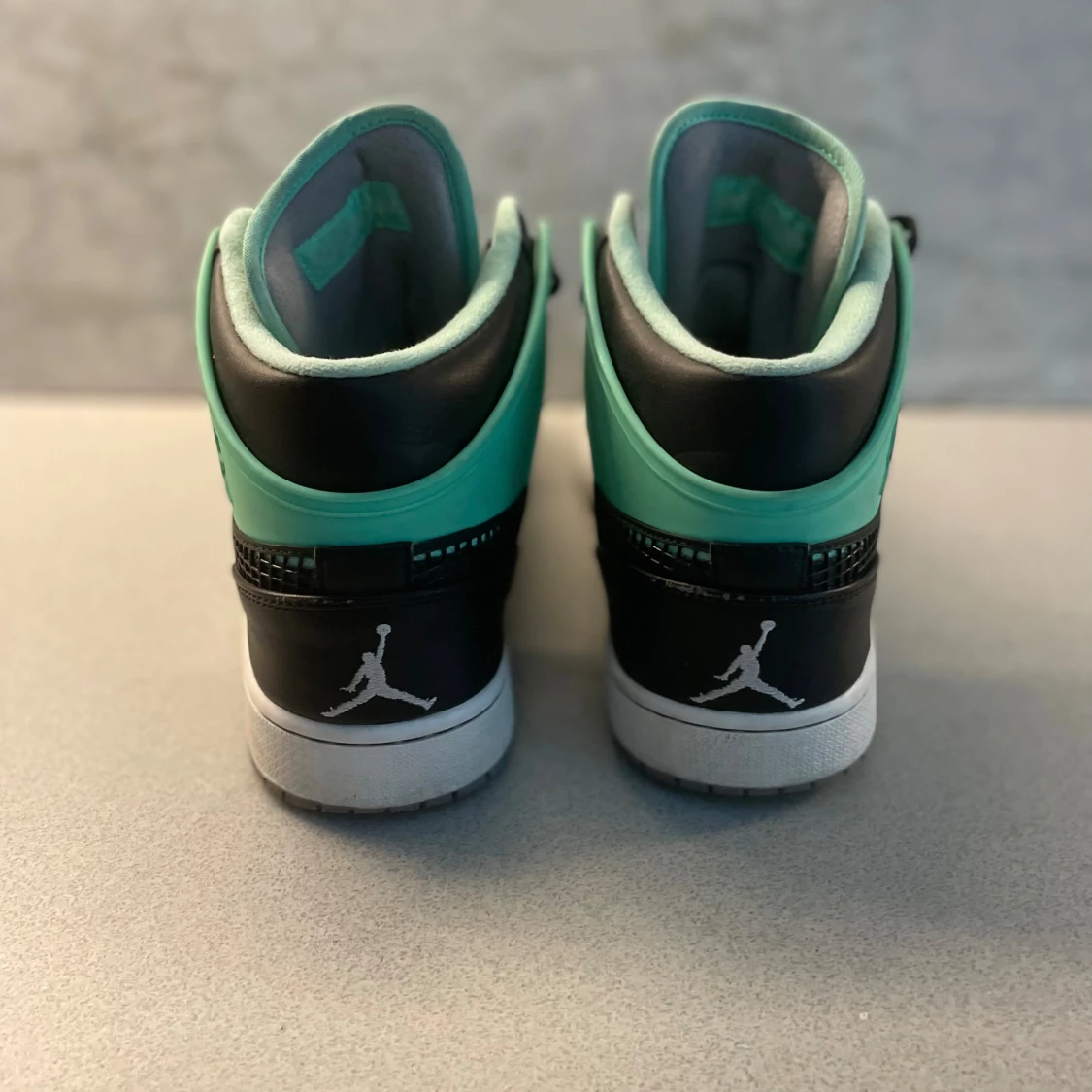 Jordan 1 Mid *Limited edition* - 92