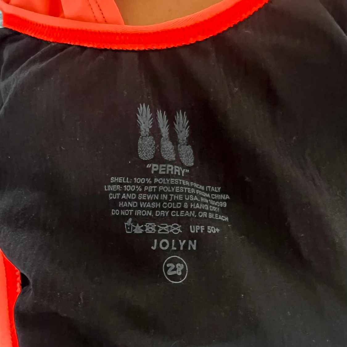 Baddräkt från Jolyn.  - 92