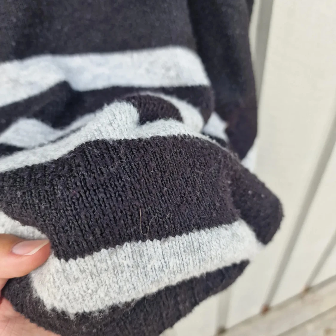 Randig stickad tröja  - 90