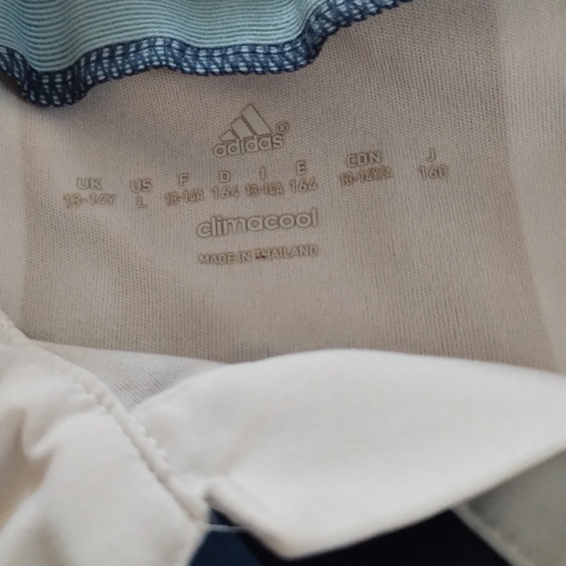 Dif tshirt med autografer  - 91