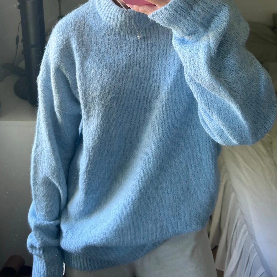 Blå stickad tröja