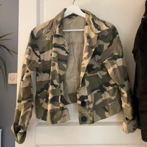 Jeansjacka - Varsamt använd