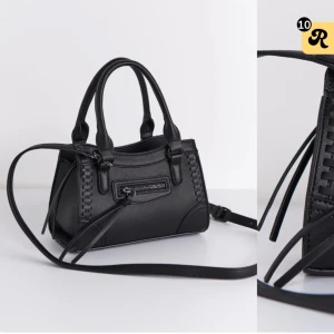 Väska Gina  - Slutsåld väska från gina! Jätte bra skick då den knappt har används💕