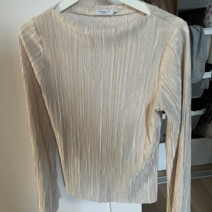 Mq blus - Superfin blus från Mq, storlek S. Slutsåld på hemsidan