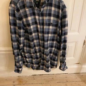 Flanellskjorta från roots canada - Supercoola flanellskjorta från Roots canada, nypris 1000, XL men passar L
